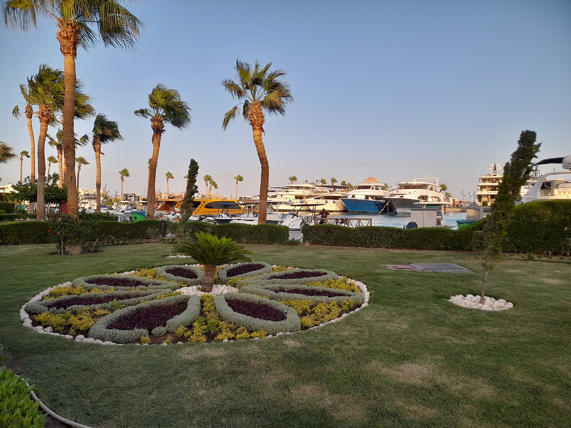 Marinan i Hurghada en vårdag